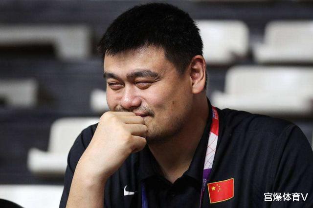 中国男篮打疯了！大胜欧洲豪门57分拿到5连胜 周琦后最强一届U17(1)