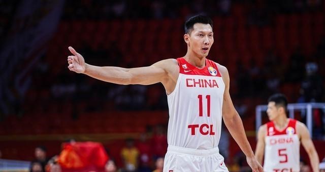 男篮资格赛仅剩102天，中国仍未公布集训名单，球迷高呼一人离队(2)