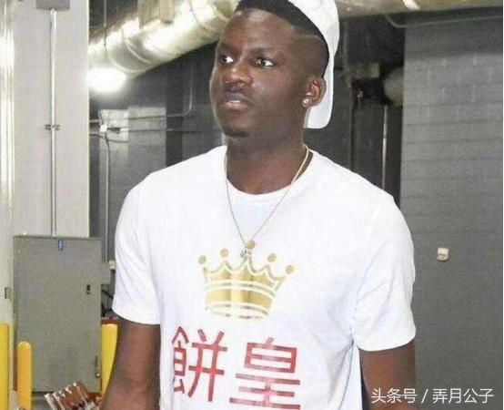 nba球星t恤衫 你还记得穿过中文T恤的NBA球星吗(2)