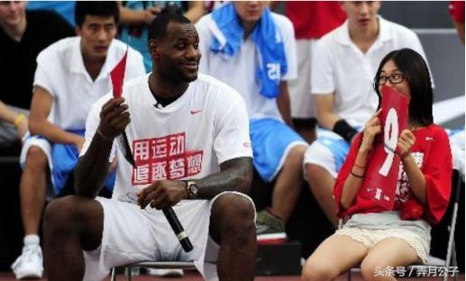 nba球星t恤衫 你还记得穿过中文T恤的NBA球星吗(5)