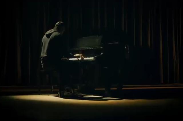 nba宣传片钢琴曲 伦纳德宣传片弹钢琴(6)