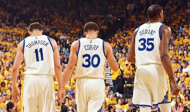 nba全部三巨头 NBA历史上的十大三巨头组合(6)