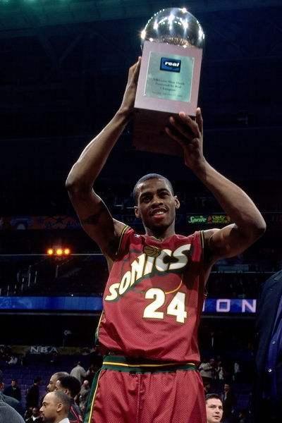 2001年nba全明星扣篮大赛 历届NBA全明星扣篮大赛冠军名单汇总(16)