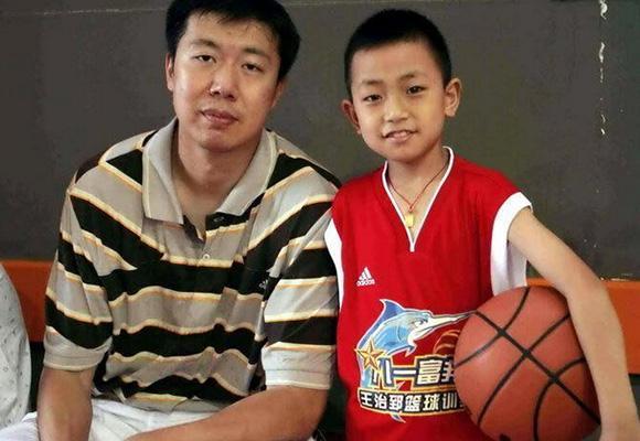 中国nba未来之星 四位中国篮球未来之星(2)