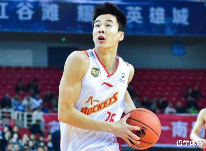 中国男篮超级新星！CBA面临无球可打，被曝将会出国打球(3)
