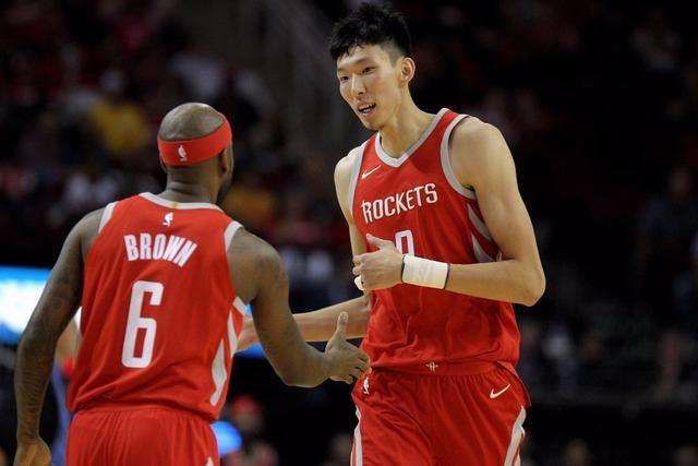 nba球星落寞 中国球员在NBA的落寞时刻(1)