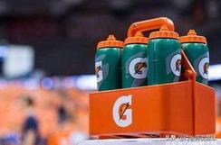 nba运动员喝什么果汁 NBA比赛中球员喝的饮料是什么(1)
