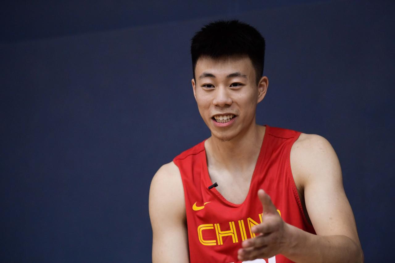 拒绝归化中国男篮，18岁身高2米23，华裔篮球天才：想效力加拿大(1)