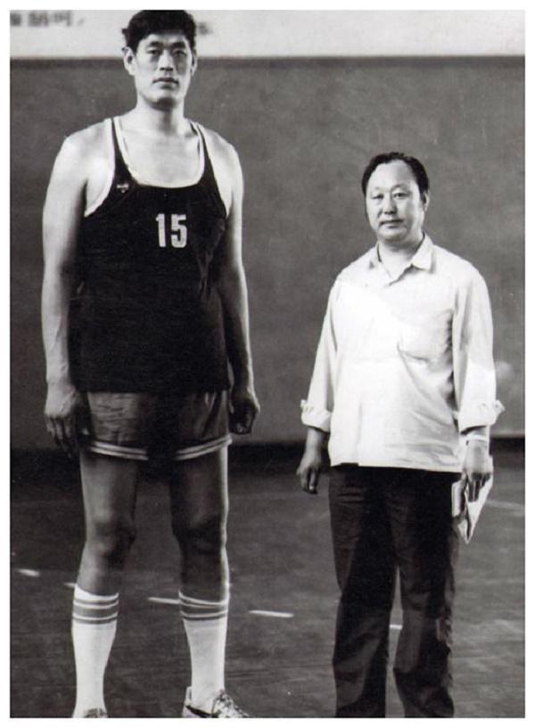 对中国篮球发展影响最大的十位球员：她是唯一的女性，钱老第二？(8)