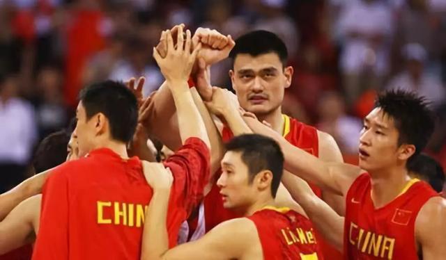中国男篮最伟大的7粒进球，王仕鹏献惊天绝杀，看得热血沸腾(1)