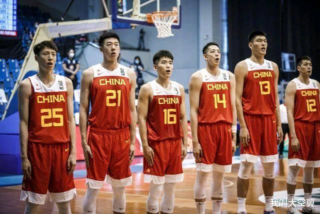 真相大白！亚预赛中国男篮小胜日本原因揭晓，球迷：我们是二队(2)