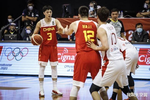 真相大白！亚预赛中国男篮小胜日本原因揭晓，球迷：我们是二队(3)