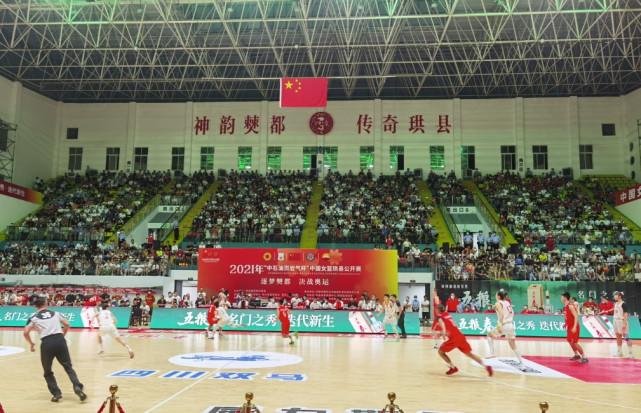 闫军执裁，中国女篮再胜男子篮球队，对阵男子球队两连胜！(2)