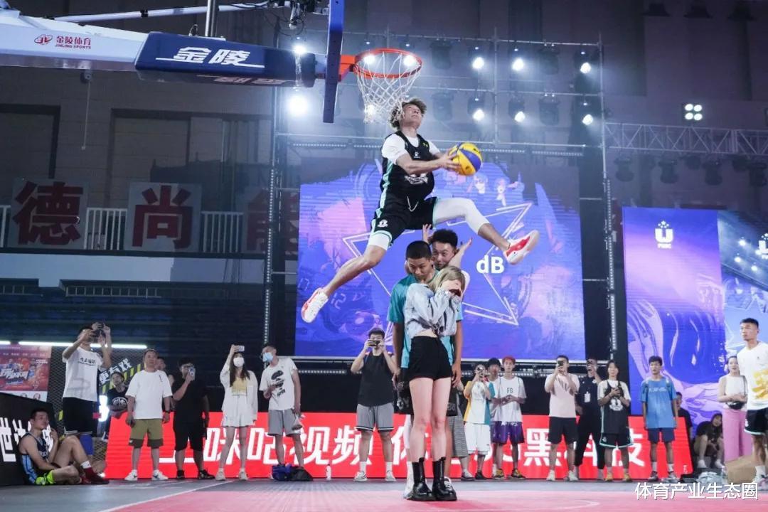 中国大学生3×3篮球联赛怎么就火了？三人篮球到底有多大的营销潜力？(1)