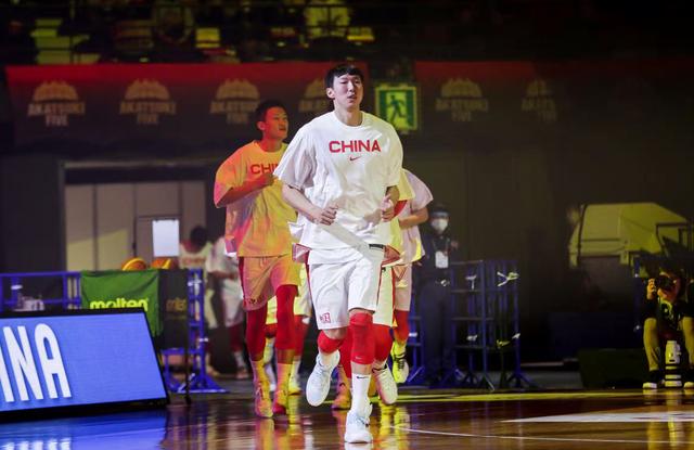 中国男篮离队第1人？CBA最强核武或被放弃，不是吴前！(4)