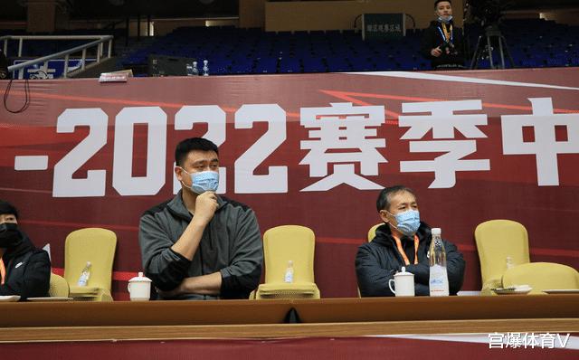CCTV5直播！中国女篮全新阵容亮相，许利民或被取代，双塔成关键(4)