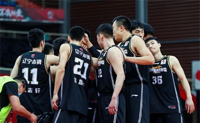辽宁男篮夺得CBA总冠军，主教练和球员们能够获得多少奖金呢？(3)