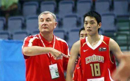 中国男篮历史最强5人！两人世界级，现役一人上榜，一位置最拉跨(16)