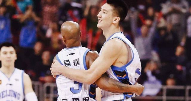 孙悦：首位登录NBA的中国后卫，因矛盾被雪藏两年，34岁王者归来(4)