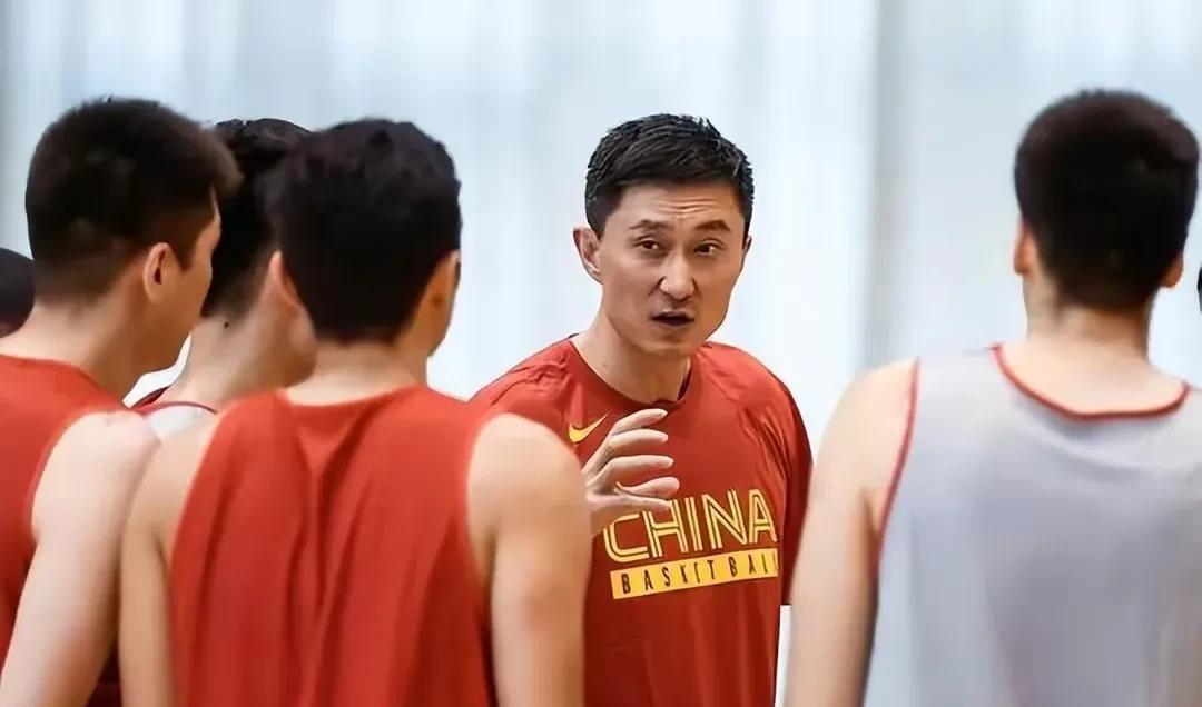 上午8点，中国男篮震惊消息：杜锋爱将将成为新一任国家队队长(3)