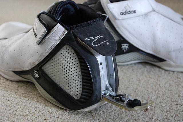 特雷西·麦克格雷迪球员生涯穿过的篮球鞋完整历史回顾(19)