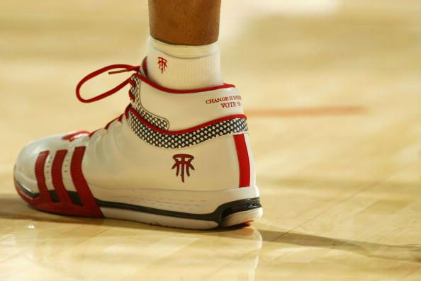 特雷西·麦克格雷迪球员生涯穿过的篮球鞋完整历史回顾(28)
