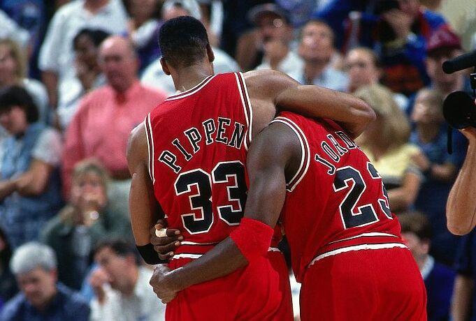 NBA史上最成功的双人组，毫无悬念是公牛皇朝时期的乔丹与皮蓬(1)