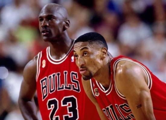 NBA史上最成功的双人组，毫无悬念是公牛皇朝时期的乔丹与皮蓬(2)