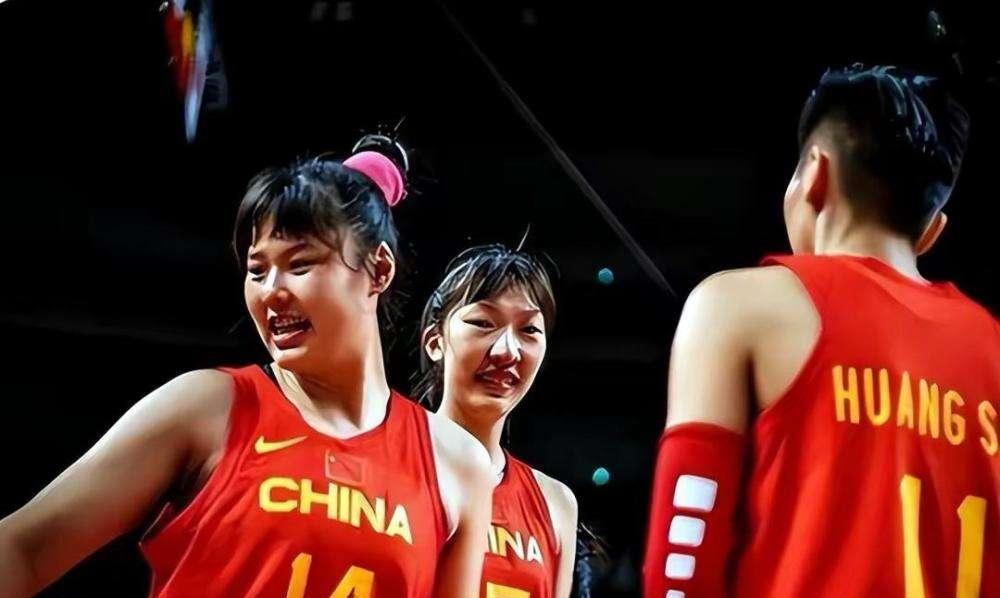 女篮世界杯：中美之战，大打出手寒光飞溅(2)