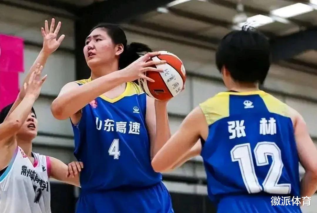中国女篮内线后继有人！身高2米26天赋不逊韩旭，目标进军WNBA(4)
