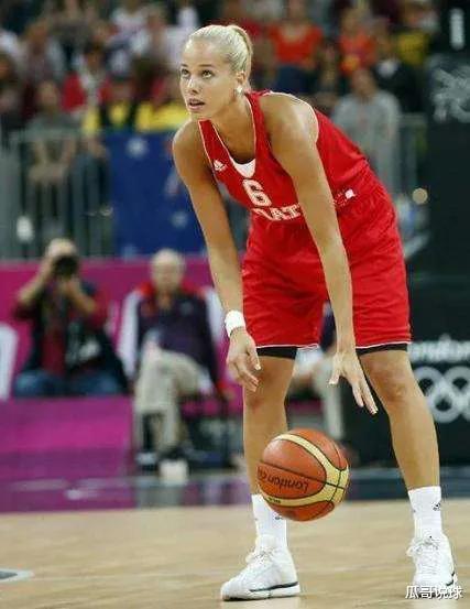 世界十大篮球美女：澳大利亚41岁老将上榜，中国一人，日本一人(11)