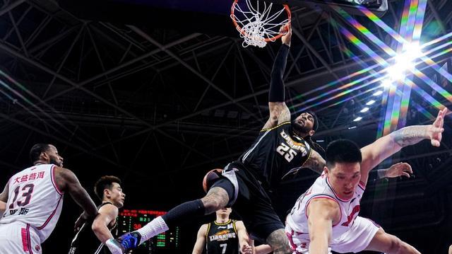 被边缘化了？中国男篮最强王牌有望回归CBA，加盟广东成第1选择！(3)