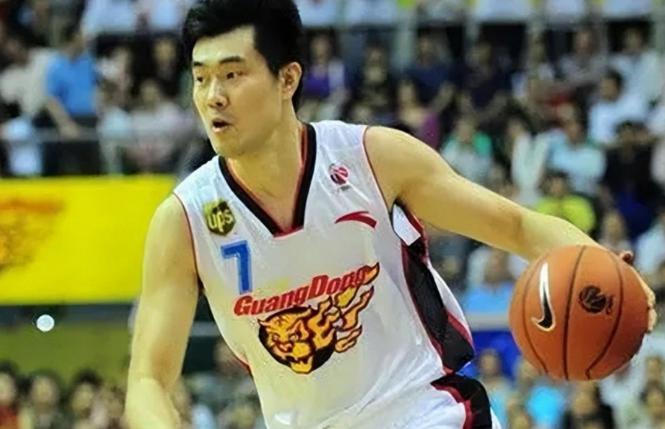 中国男篮的进步，王仕鹏也出了一份力，三分球就是他最大的优势(3)