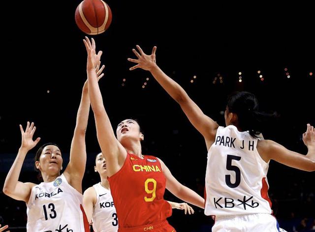 中国女篮好强！19分优势虐波黑，韩旭戏耍WNBA的MVP，李月汝无敌(3)