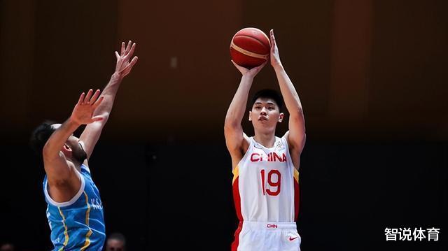 赢12分！给中国男篮球员赛后评分：4人不及格，3人应得满分(3)