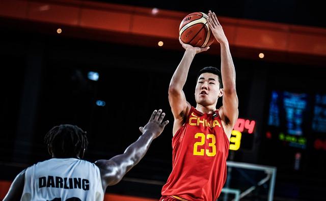 中国男篮又一新星！膝盖手术啊！再也打不上NBA(5)