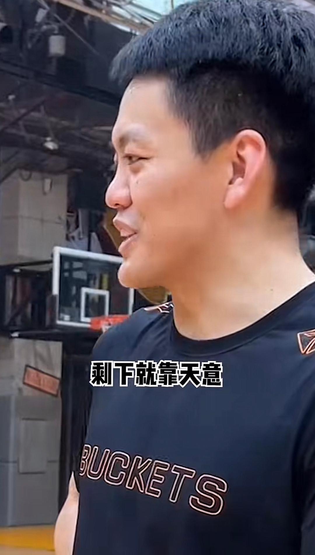 吉林队球员姜宇星回到河南老家采访中问到CBA 比较难防的球员姜宇星说出了，马尚和(4)