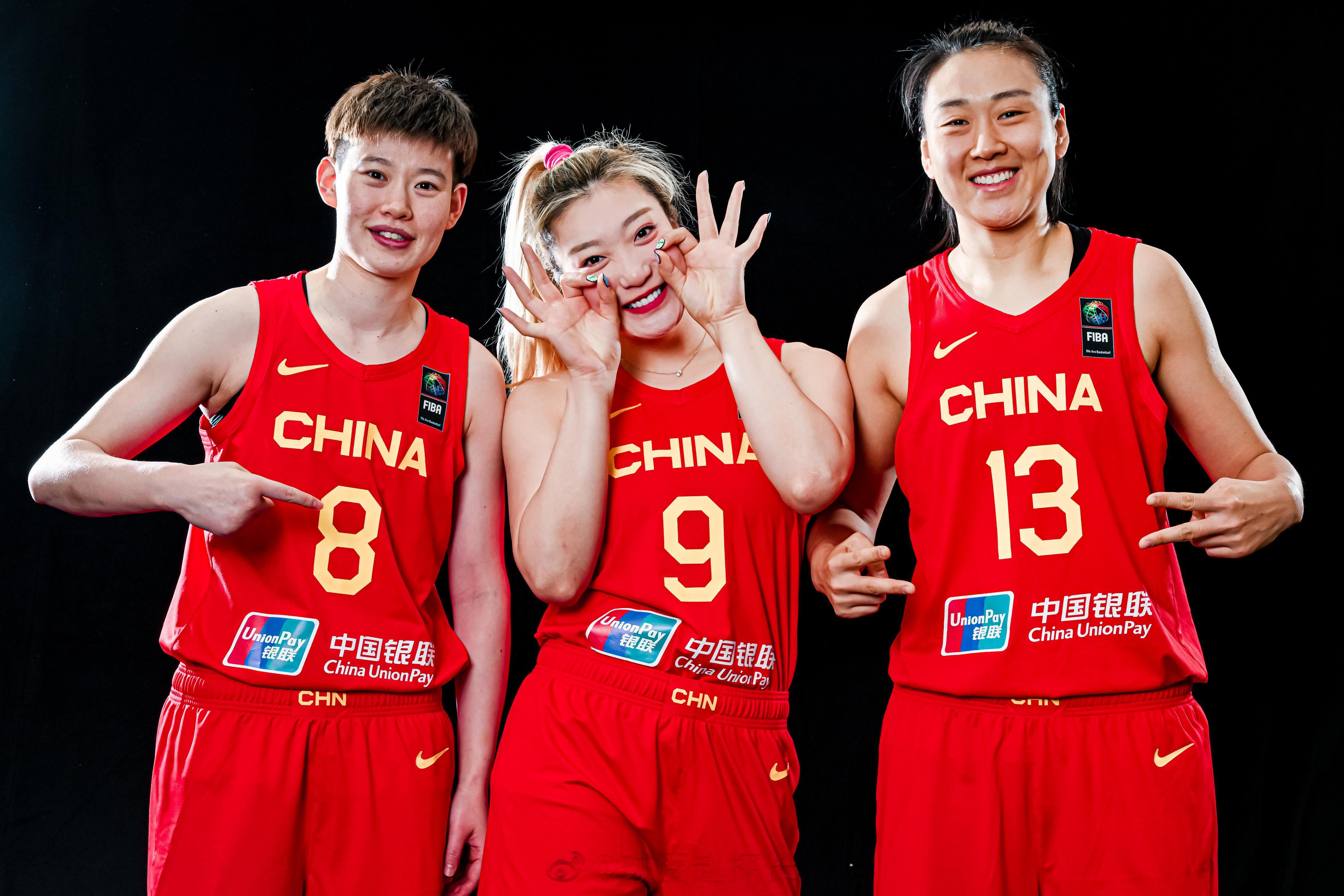 咱女篮姑娘，主打的就是一个可爱[鼓掌][鼓掌] #中国女篮##女篮亚洲杯# ​​(4)