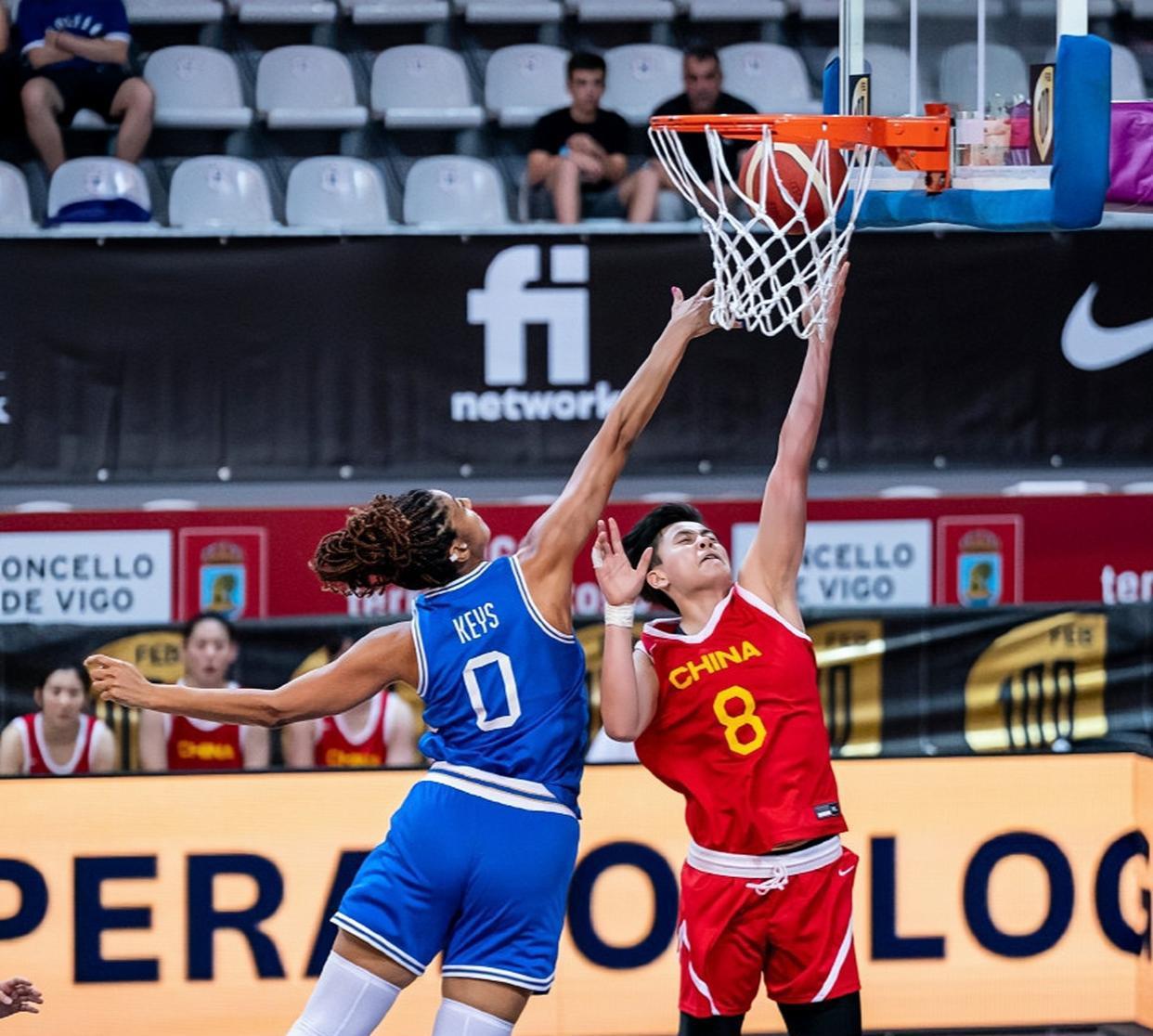 中国女篮对阵黎巴嫩，4大主力缺席，内线优势明显，有望大胜20分(3)