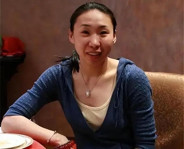 中国女乔丹苗立杰，中国第一个WNBA和WCBA双料冠军的球员(1)