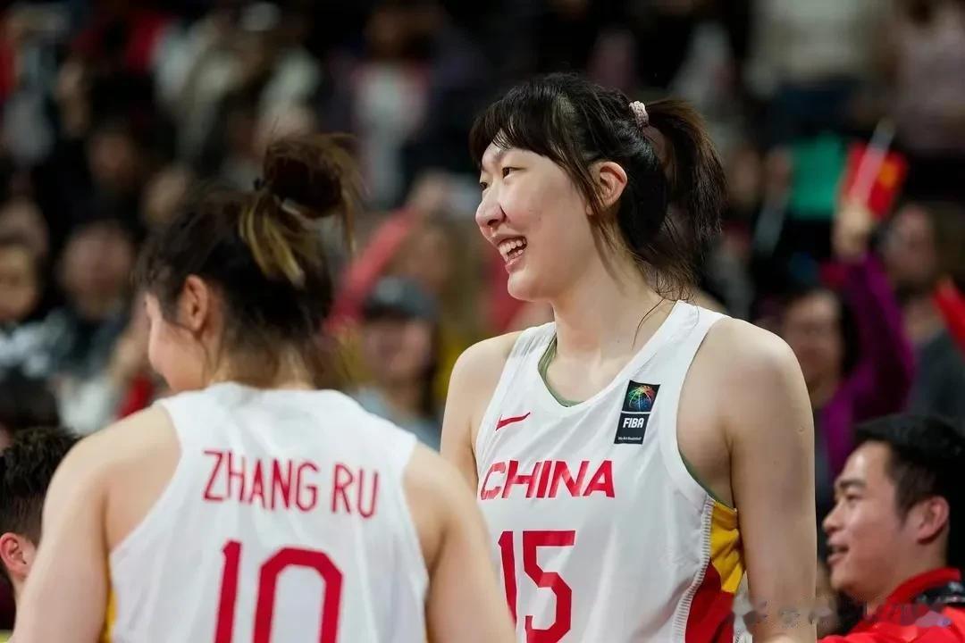 中国女篮即将在成都大运会决赛中再次对阵日本女篮，这是继今年女篮亚洲杯决赛后的又一(2)