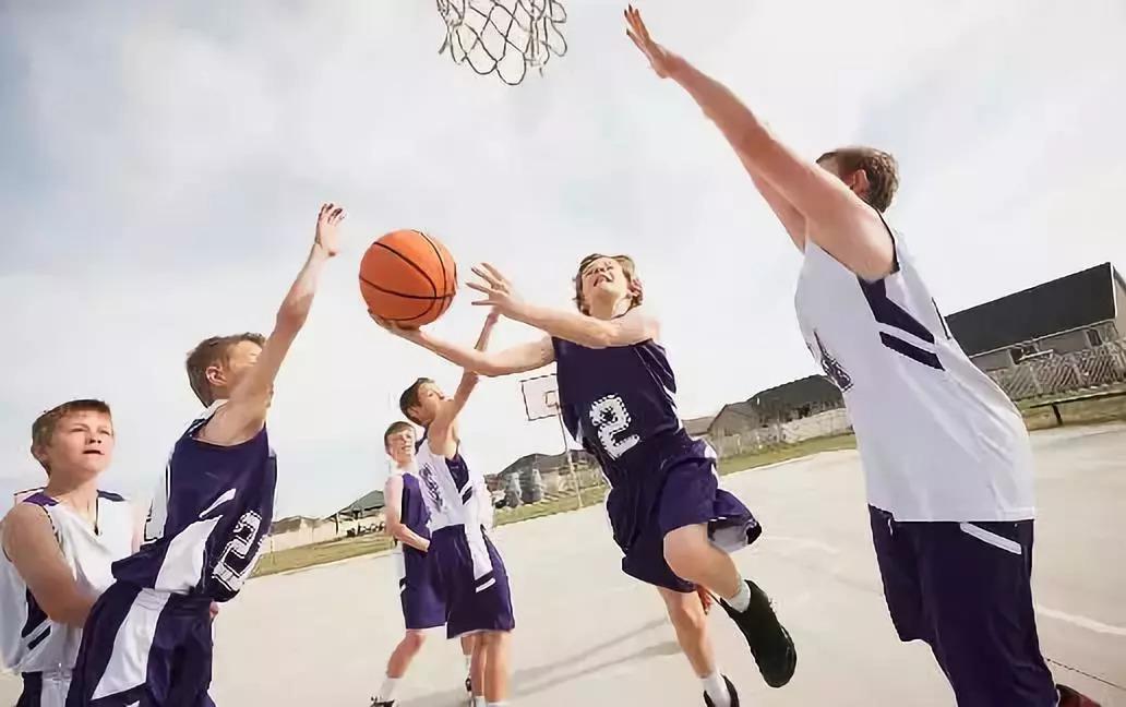 篮球：速度与团队的奏鸣曲(2)
