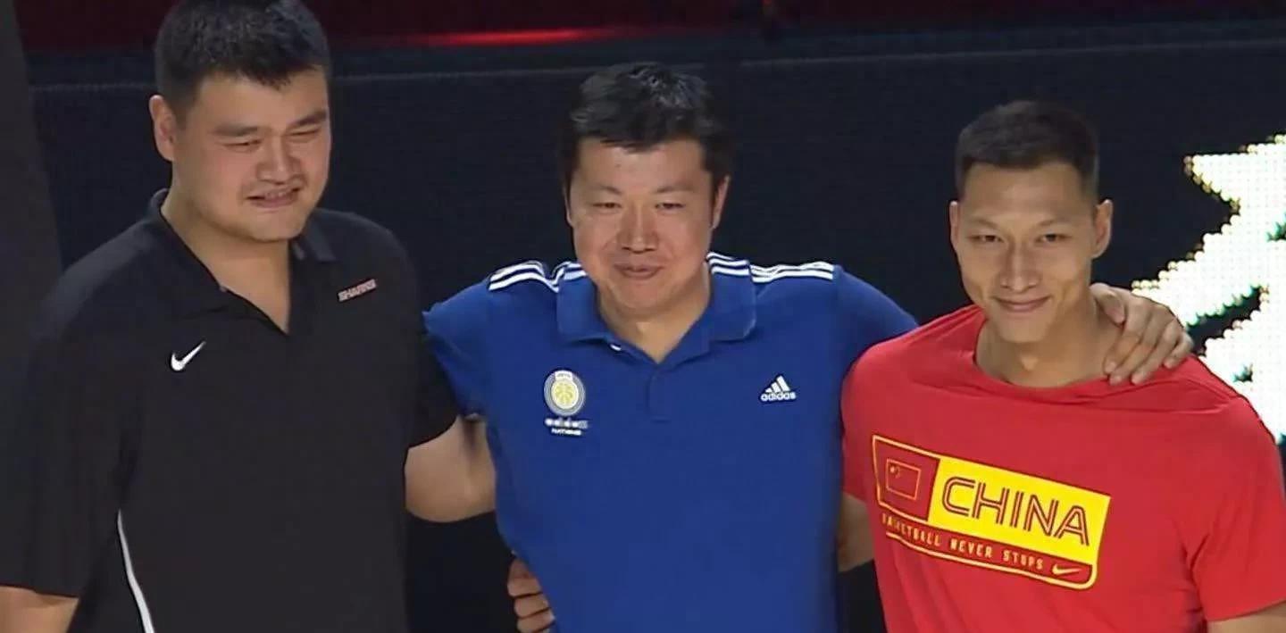 祸害王治郅，逼姚明退役，他凭一己之力让中国篮球倒退二十年(42)