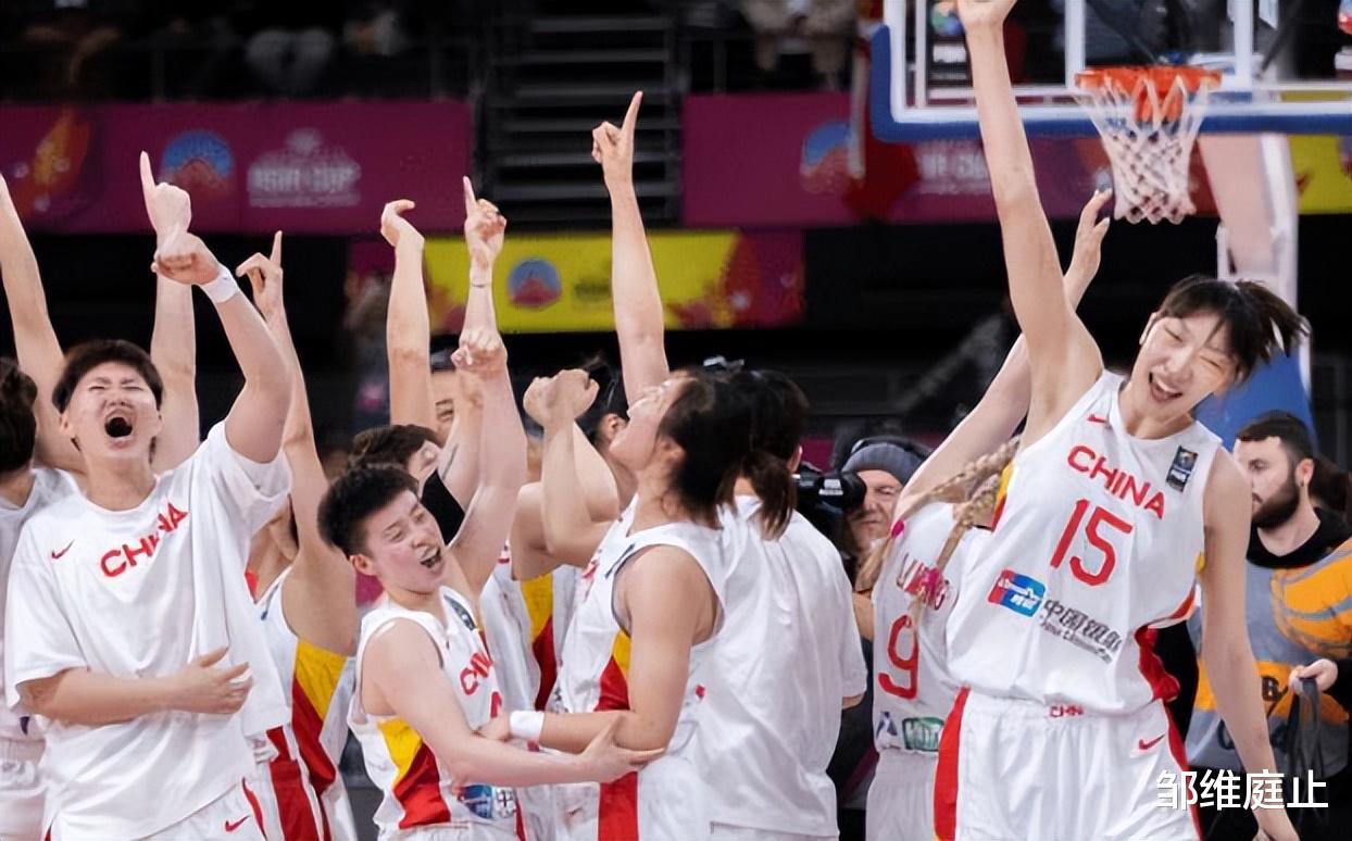 中国女篮夺冠不足喜，暴露三大问题，不改善国际赛场很麻烦(1)