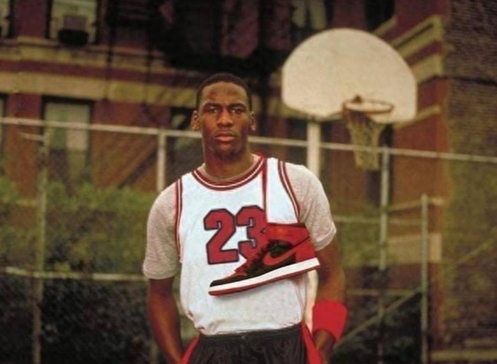 NBA十大被封杀过的装备：乔丹AJ鞋都被禁，甚至连搞发型也不行(1)