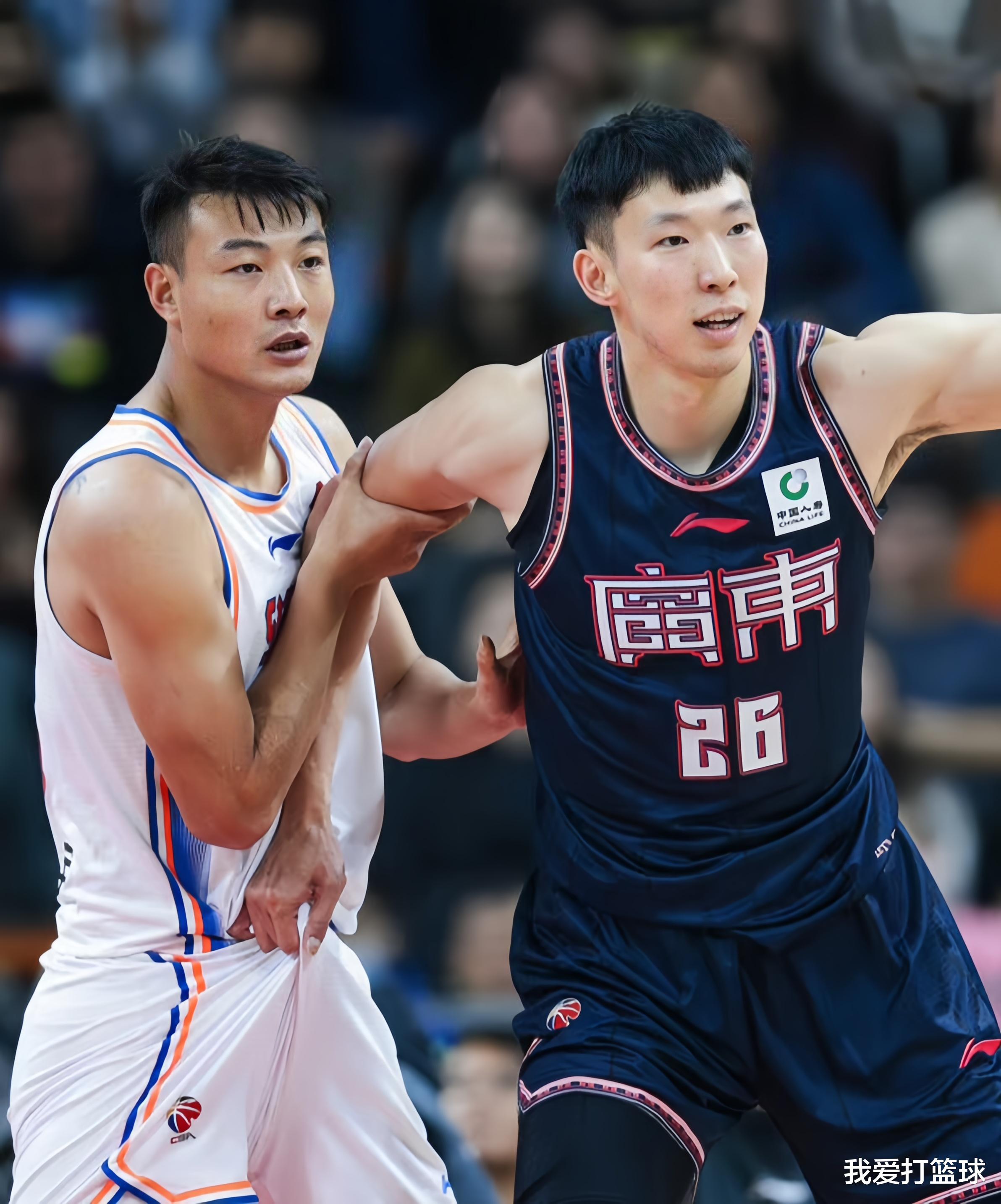 中国男篮再出新星！18岁小将入选篮球峰会，成为第15人，比肩周琦(2)
