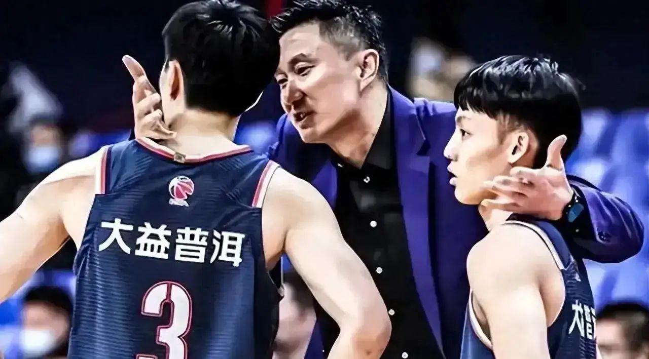 团队篮球！CBA更新MVP榜单，广东0人，辽宁37岁老将入围(2)