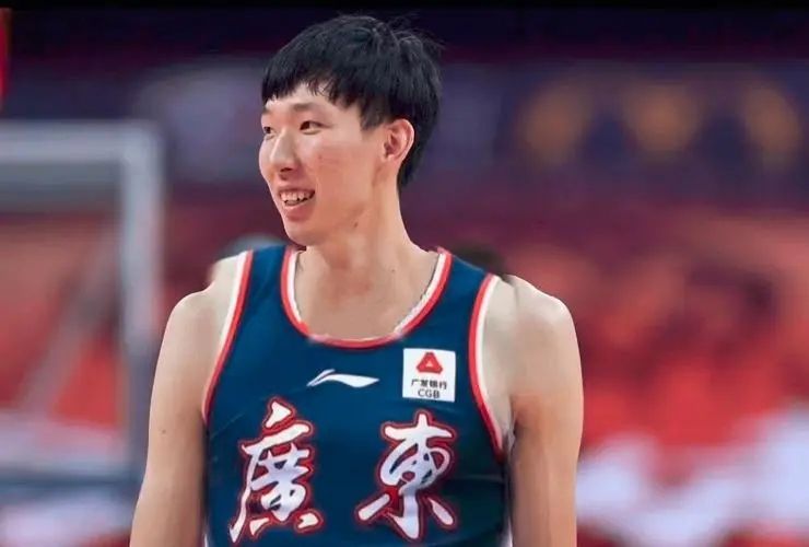 团队篮球！CBA更新MVP榜单，广东0人，辽宁37岁老将入围(3)