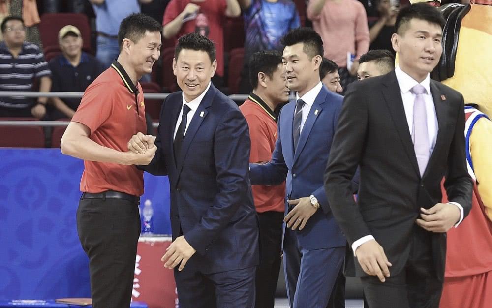 一天内2次被下课！权威媒体爆料李楠下课 杜锋接任中国男篮主教练(4)