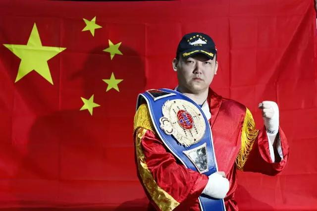 约书亚鲁伊兹危险了！中国泰森张君龙欲重拳摧毁世界重量级拳王(7)